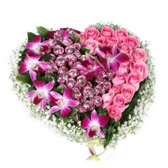 לב פרחים ורוד